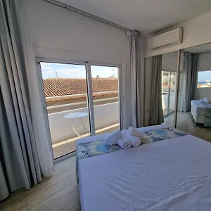 https://kitieos-central-apts-261.protaras-cy-hotels.com